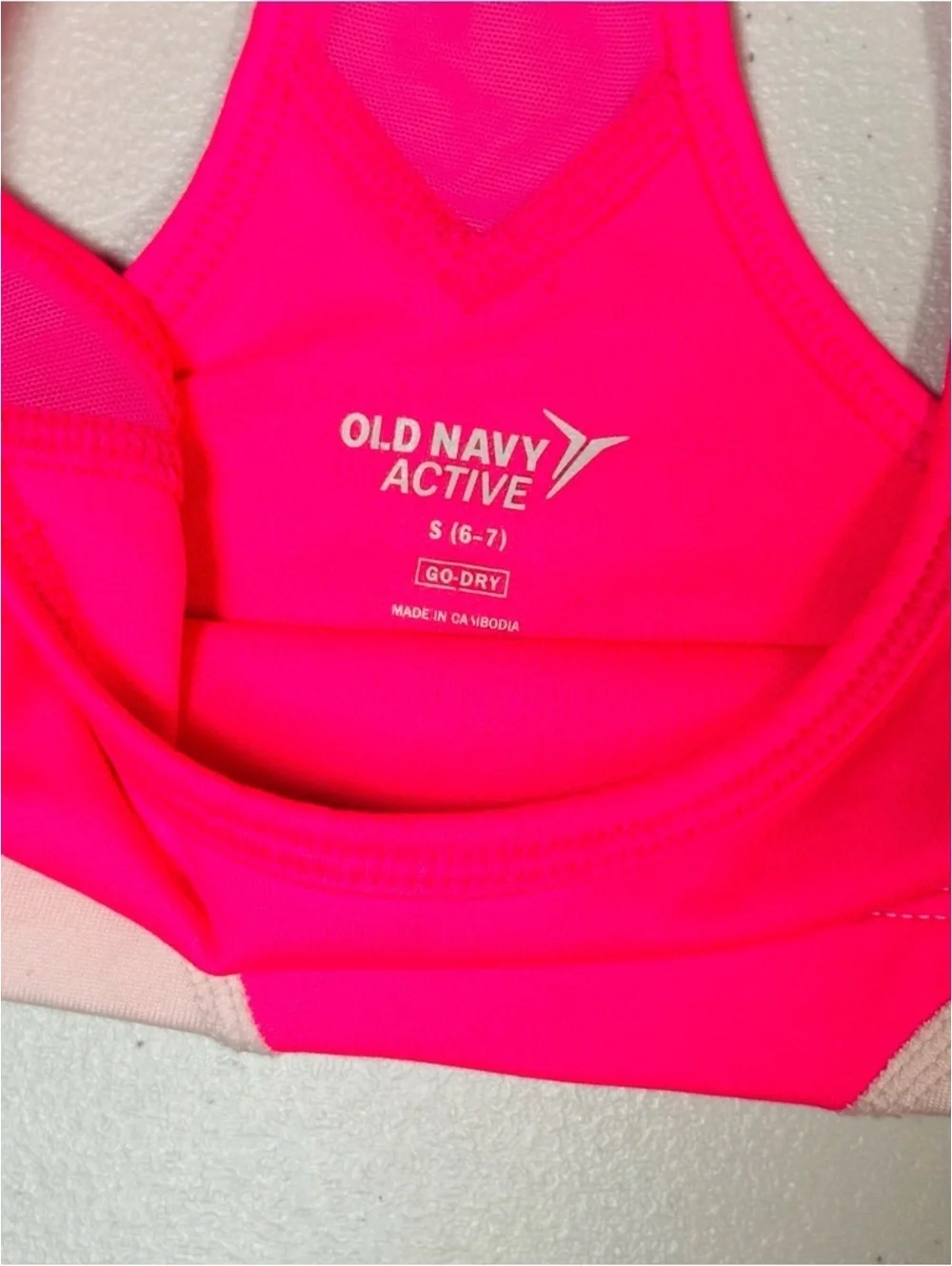 Old Navy Active Girls Sports Bra Bundle Size S 6-7 Racerback Go-Dry 3 Pack